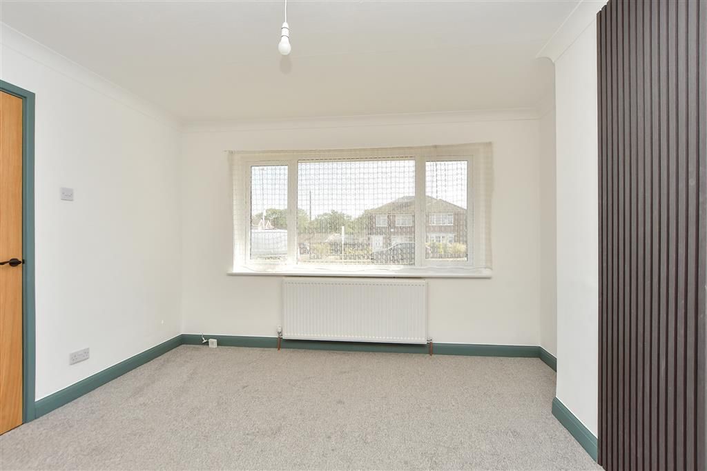 Property photo 1 of 10 Lounge