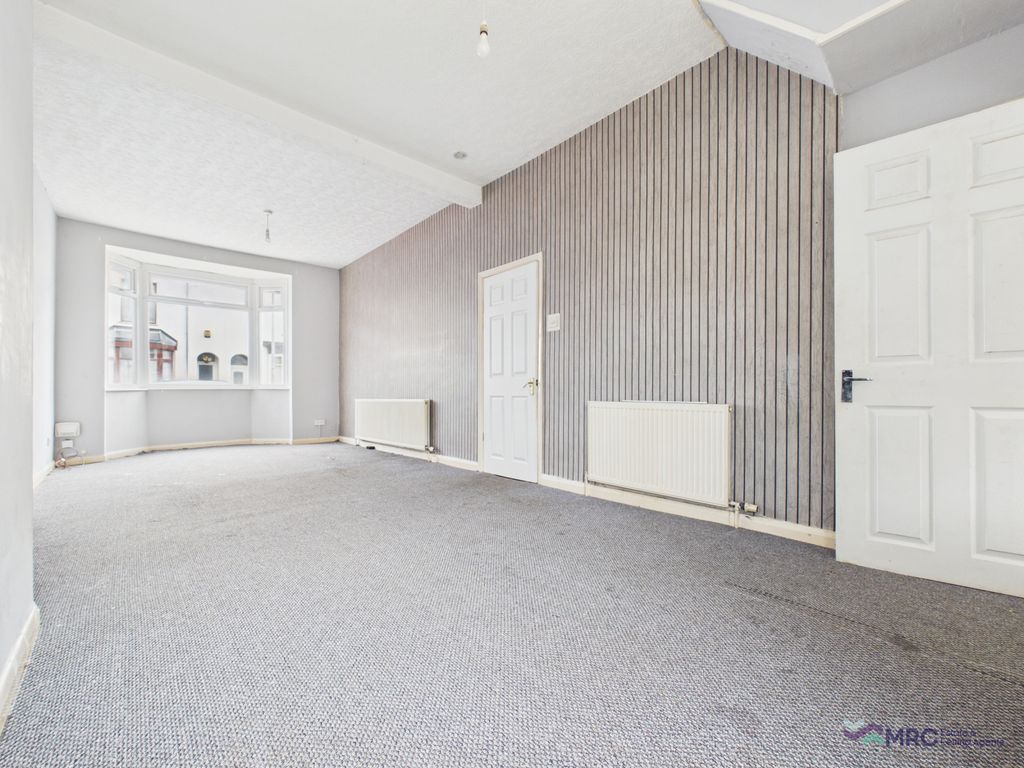 Property photo 2 of 9 Gallery
