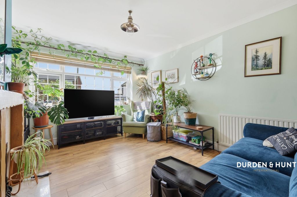 Property photo 2 of 24