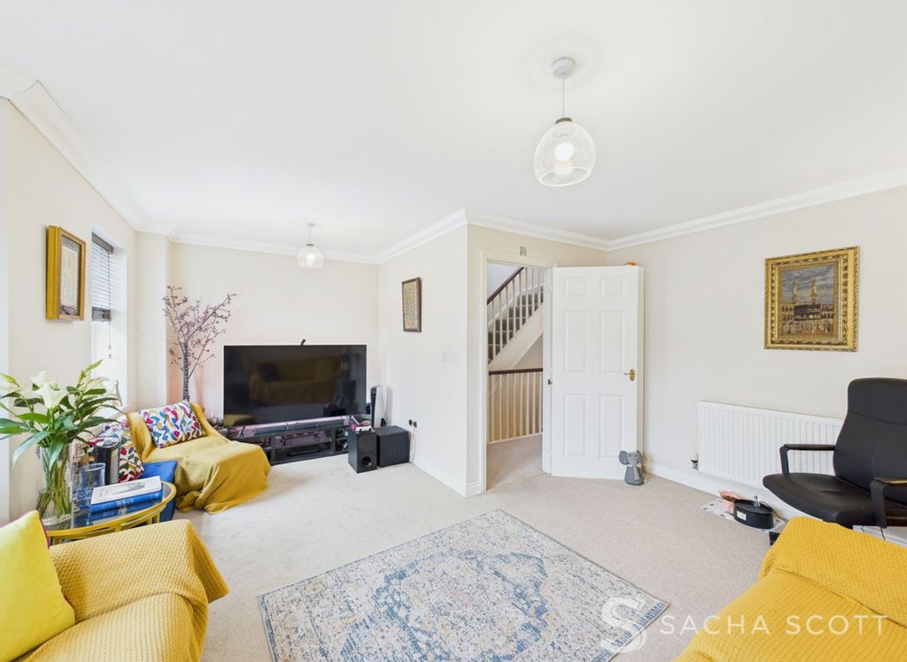 Property photo 2 of 28 Living Room