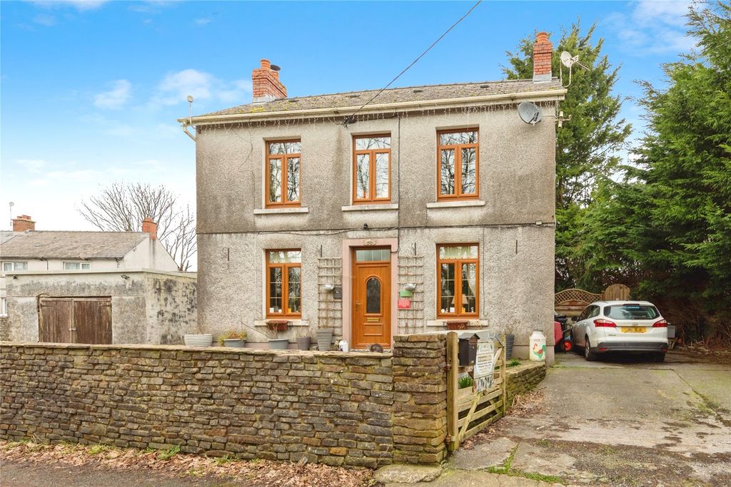 Property photo 1 of 47 Picture No. 43