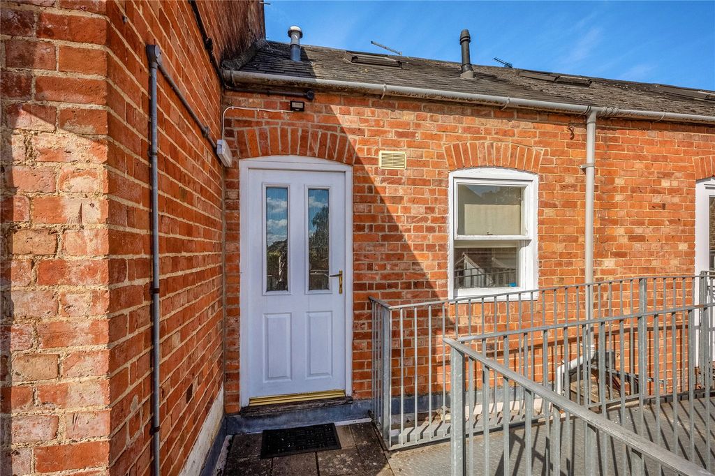 Property photo 2 of 10 Picture No. 02
