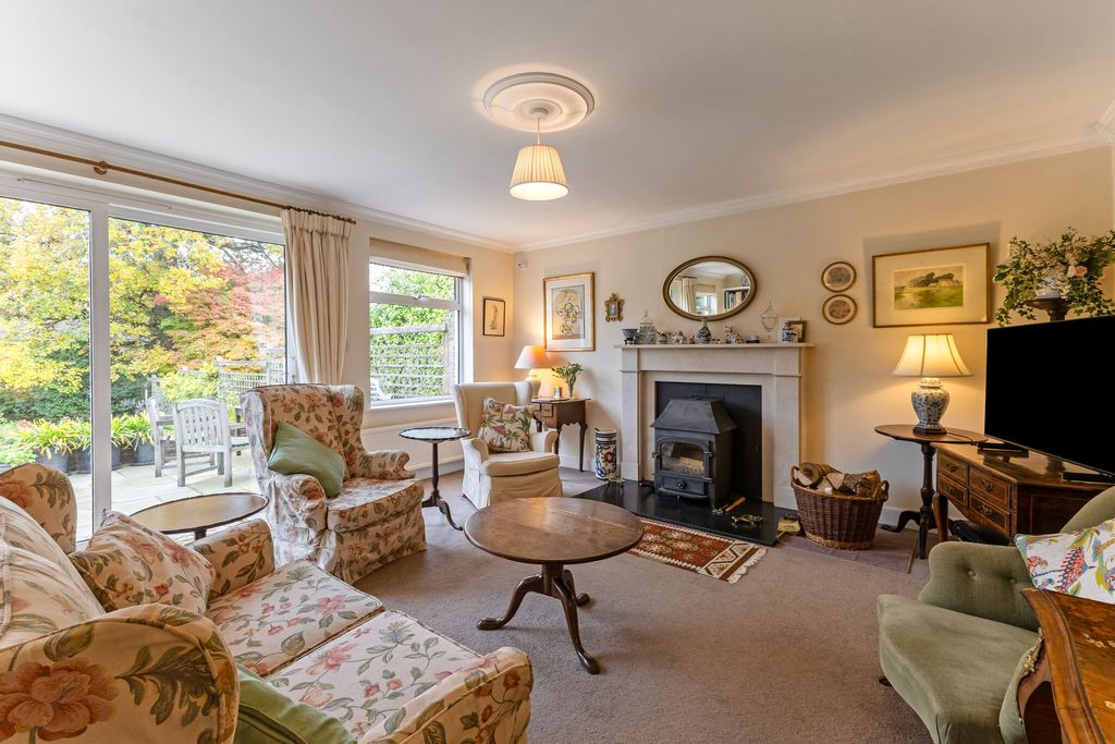 Property photo 3 of 20