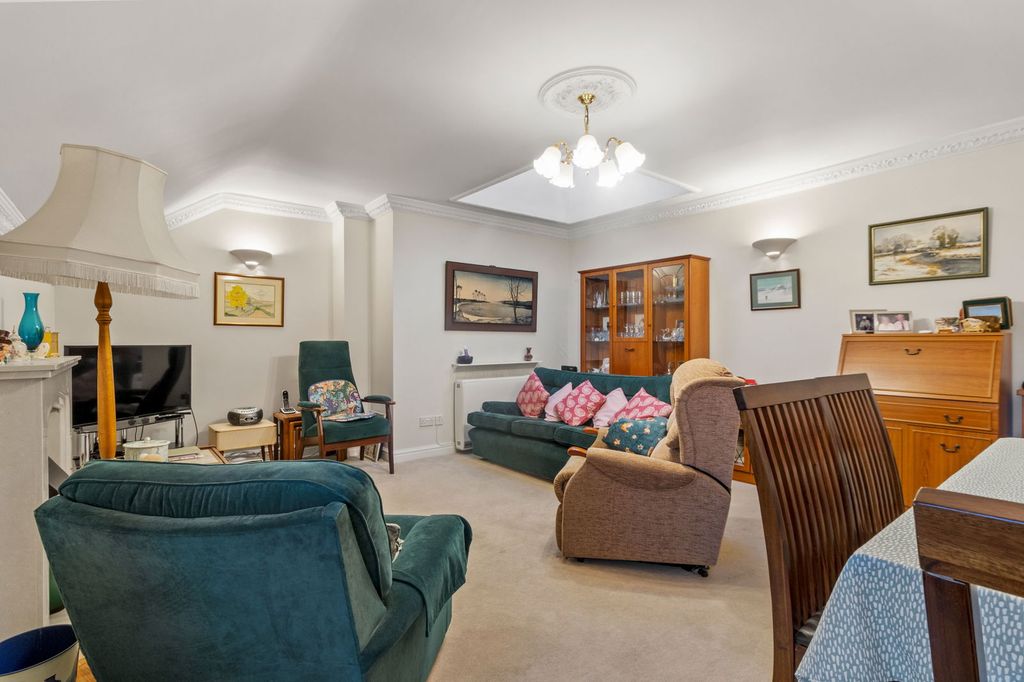 Property photo 3 of 15