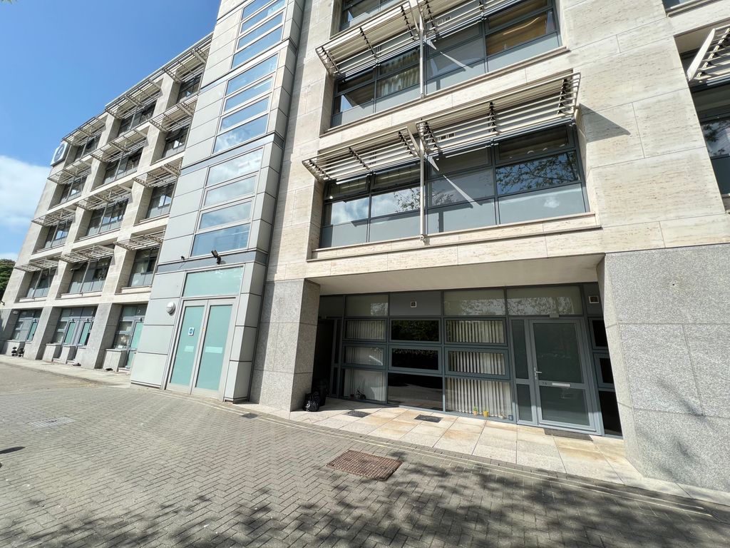 Property photo 1 of 8 Image