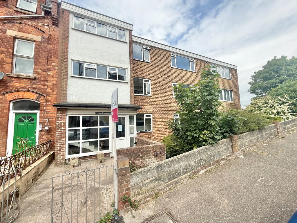 Property photo 1 of 9