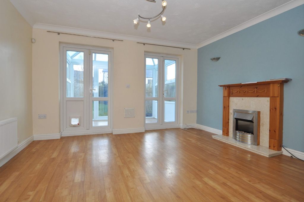 Property photo 3 of 20