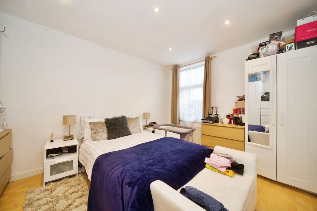 Property photo 3 of 16 Photography