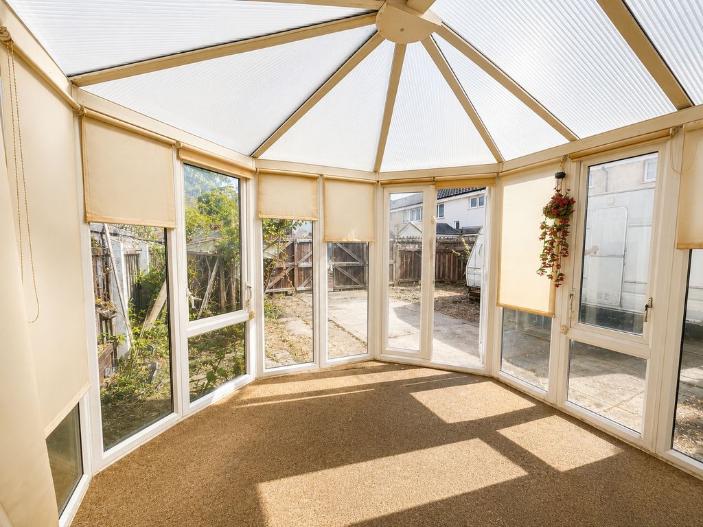 Property photo 3 of 13 Conservatory