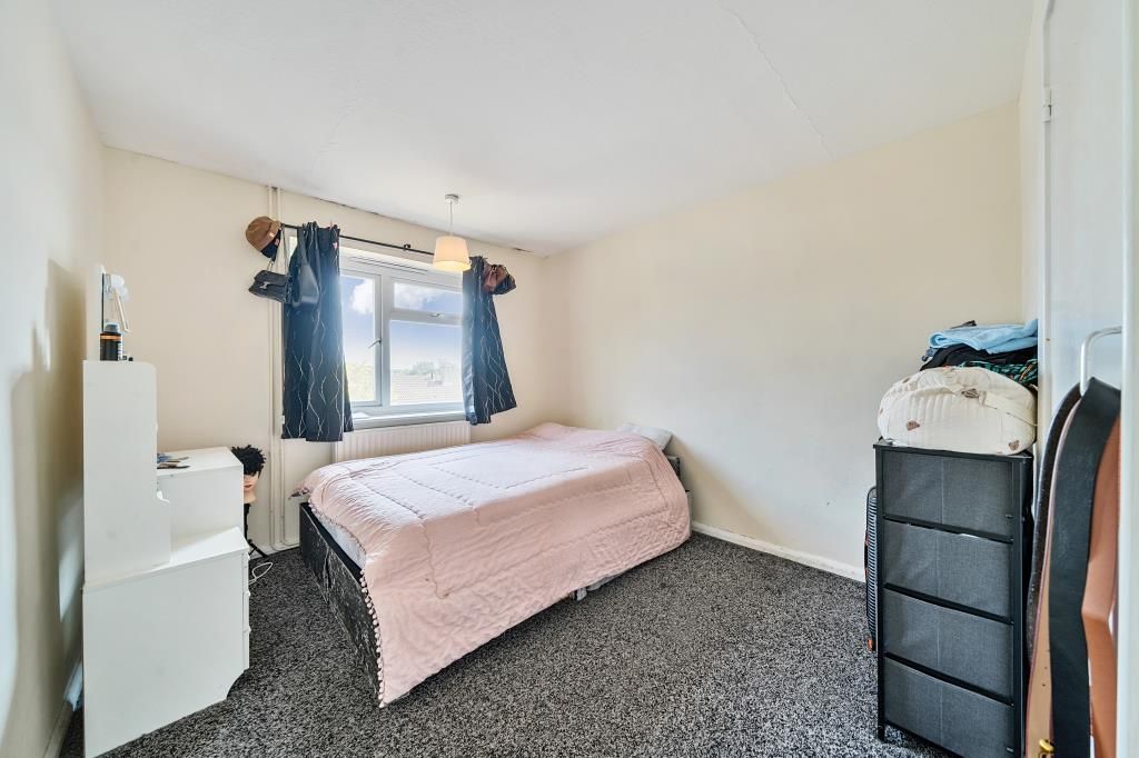 Property photo 3 of 21 Bedroom