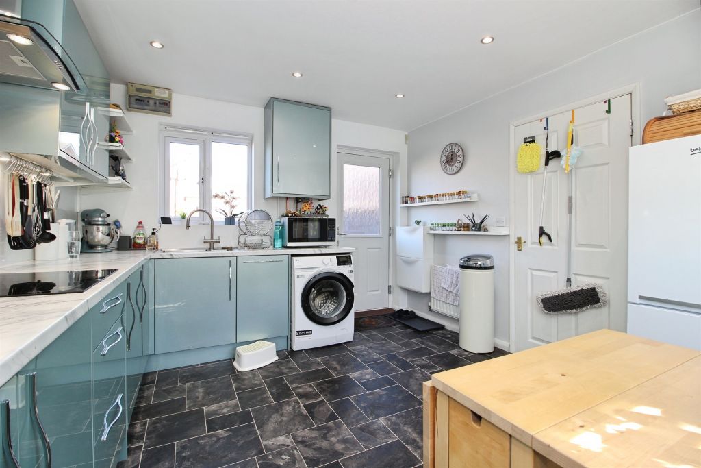 Property photo 3 of 19