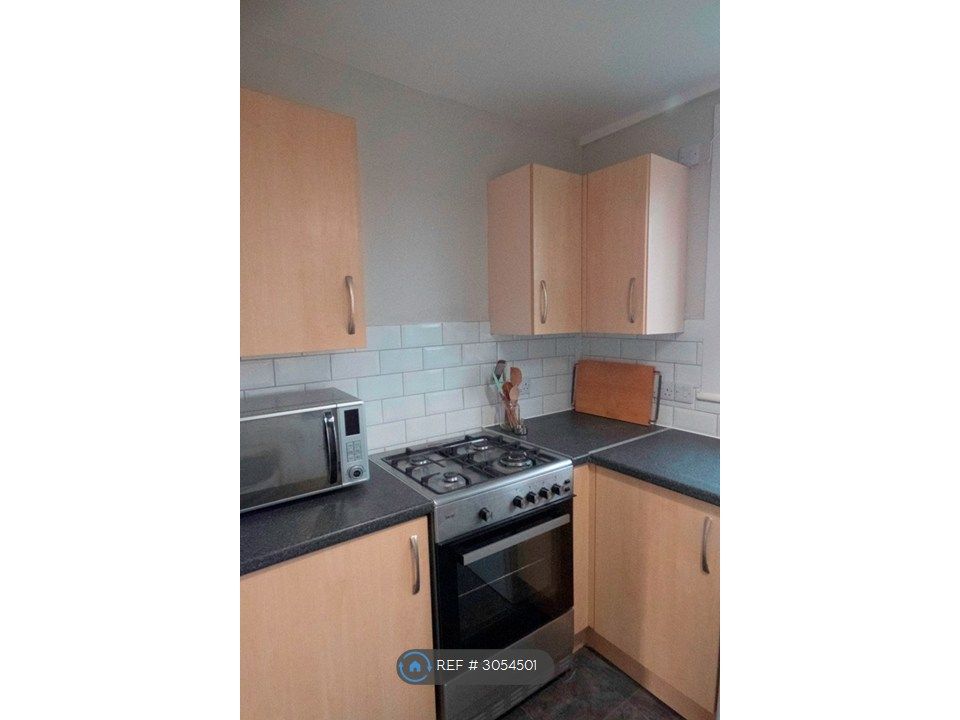 Property photo 2 of 14 Kitchen