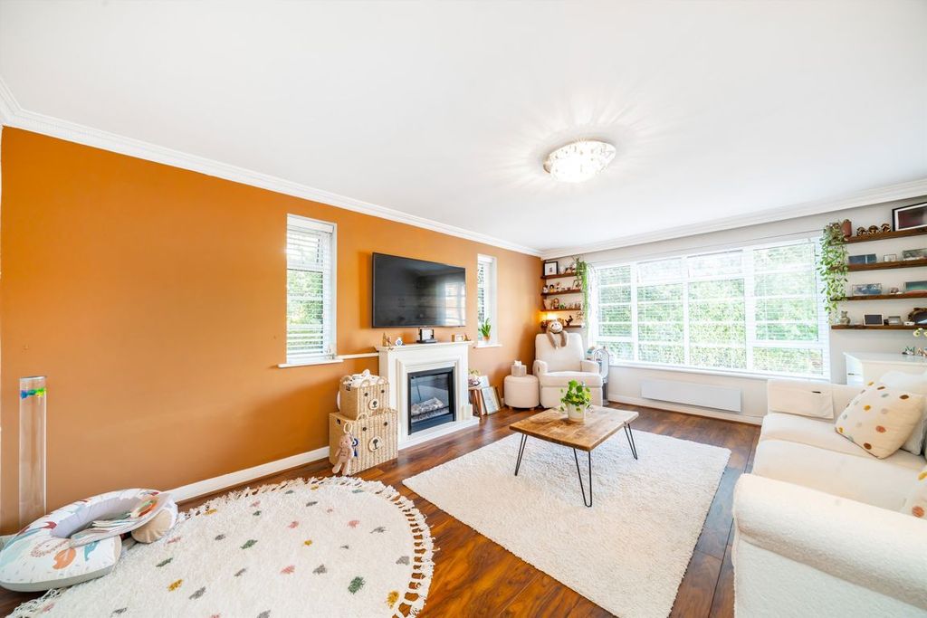 Property photo 1 of 5