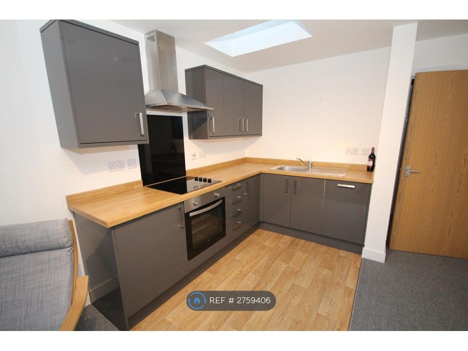 Property photo 3 of 6 Kitchen Detailed