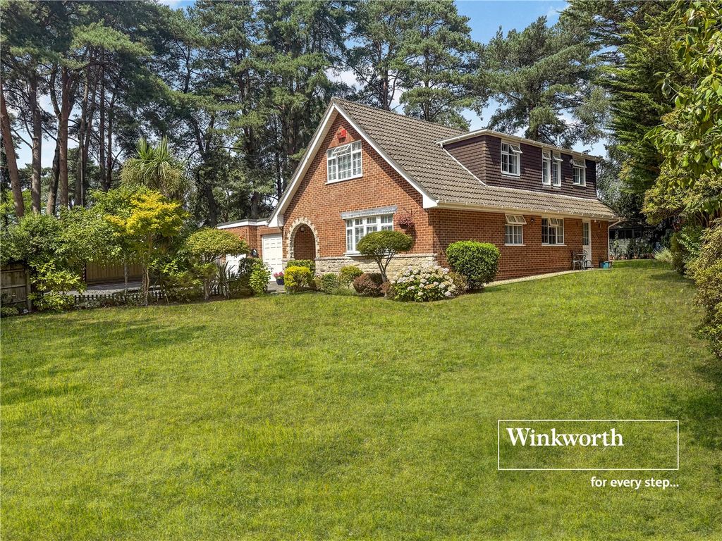 Property photo 1 of 22 Picture No. 29