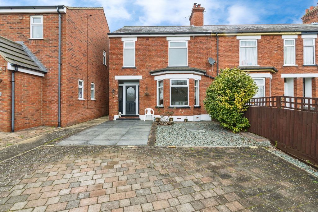 Property photo 1 of 21