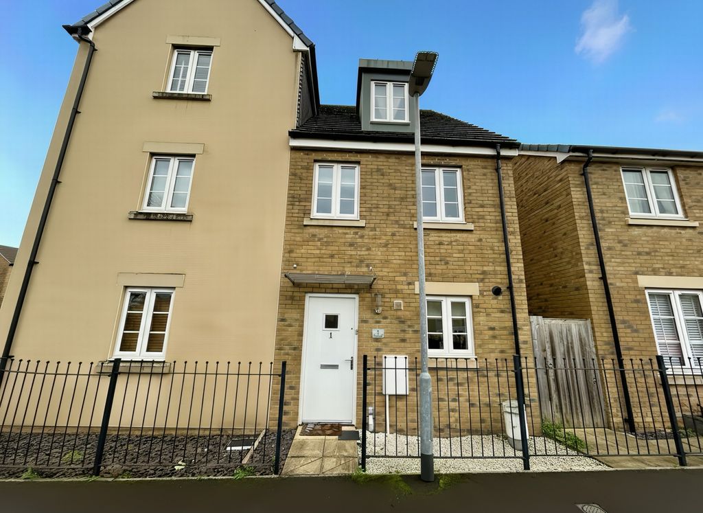 Property photo 1 of 22 Photo 19