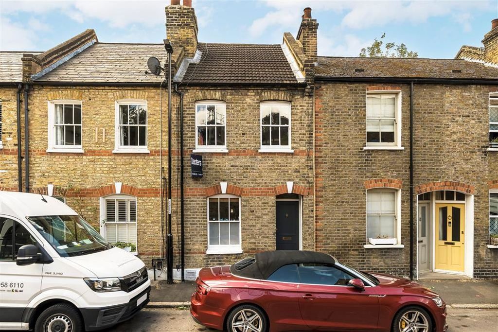 Property photo 1 of 7