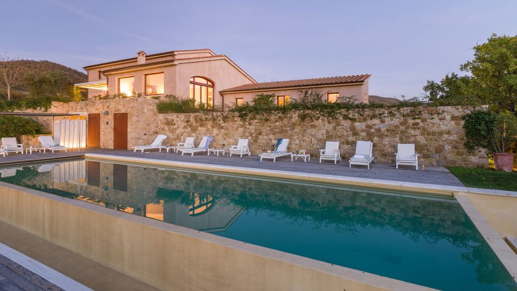 Property photo 1 of 46 Charming Villa With Pool In Sarteano