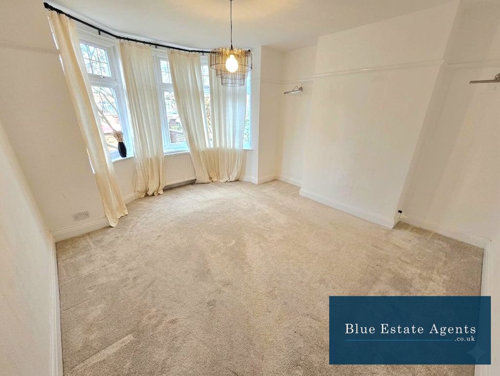 Property photo 3 of 13 Front Reception Room