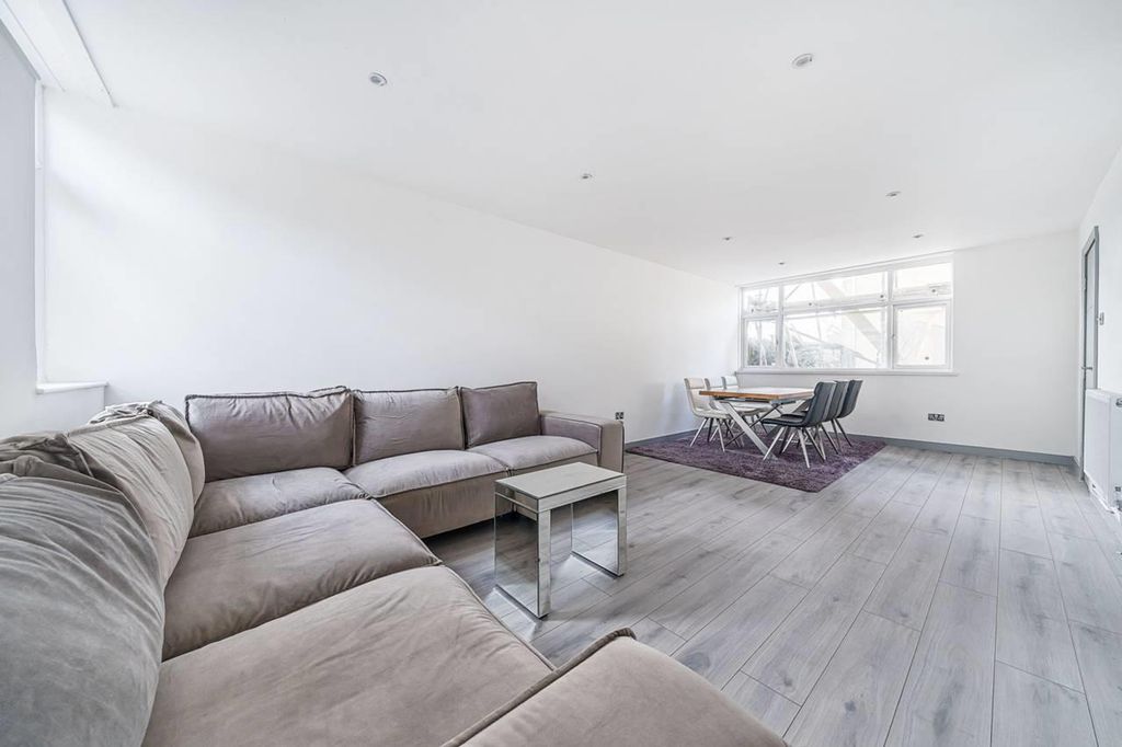Property photo 1 of 15 Pic 21.Jpg