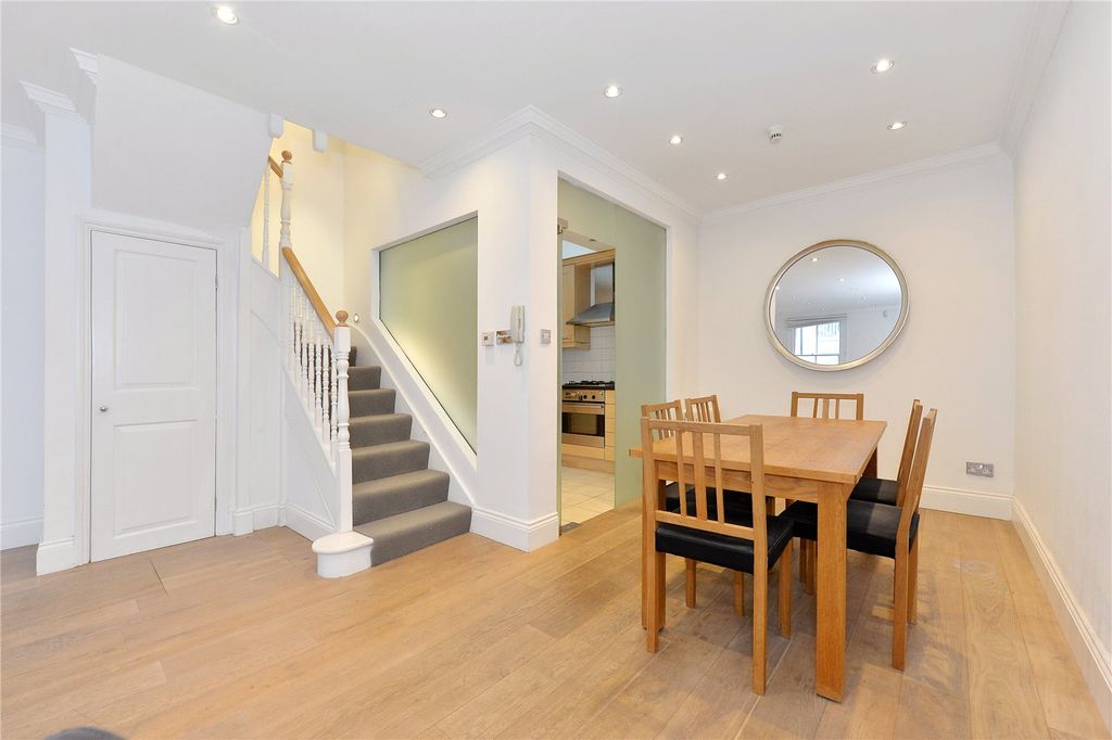 Property photo 3 of 13 Picture No. 11