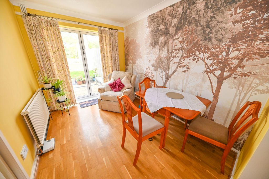 Property photo 3 of 11 Photo 5