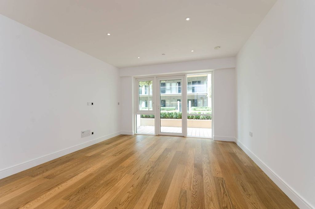 Property photo 2 of 6