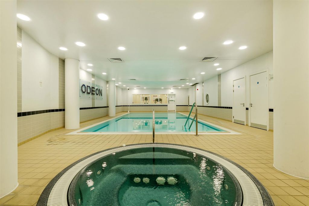 Property photo 1 of 21 Swimming Pool