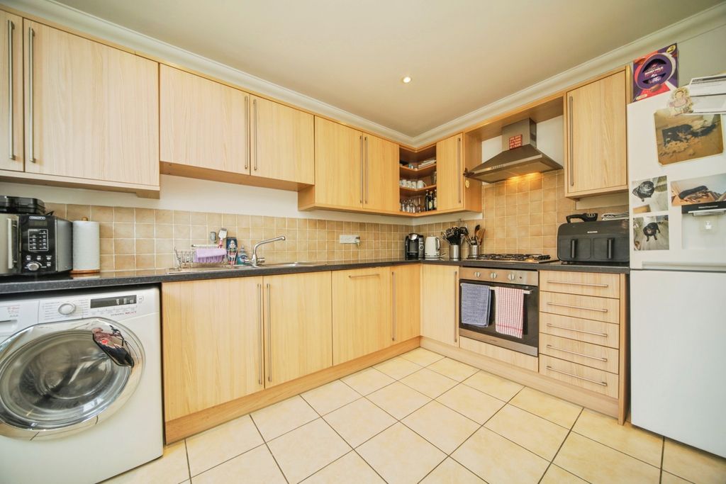 Property photo 2 of 18 Pbox-Img.Jpg