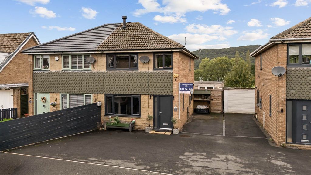 Property photo 1 of 30