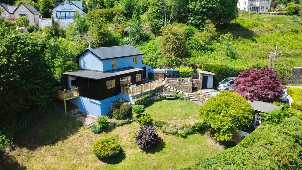 Property photo 1 of 24
