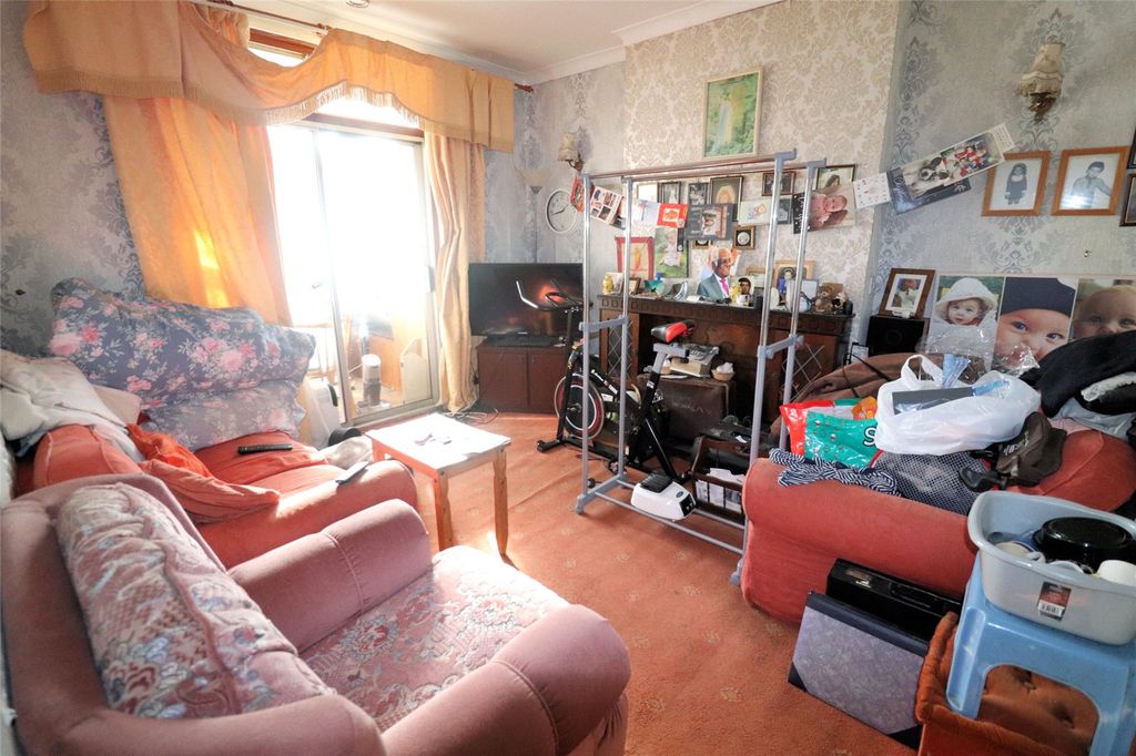 Property photo 2 of 12 Picture No. 05