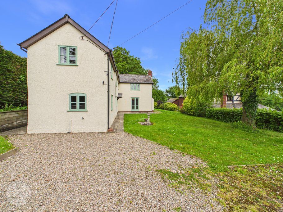 Property photo 2 of 20