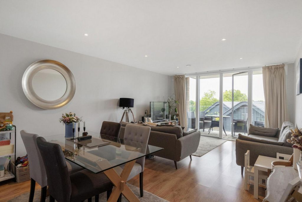 Property photo 3 of 13