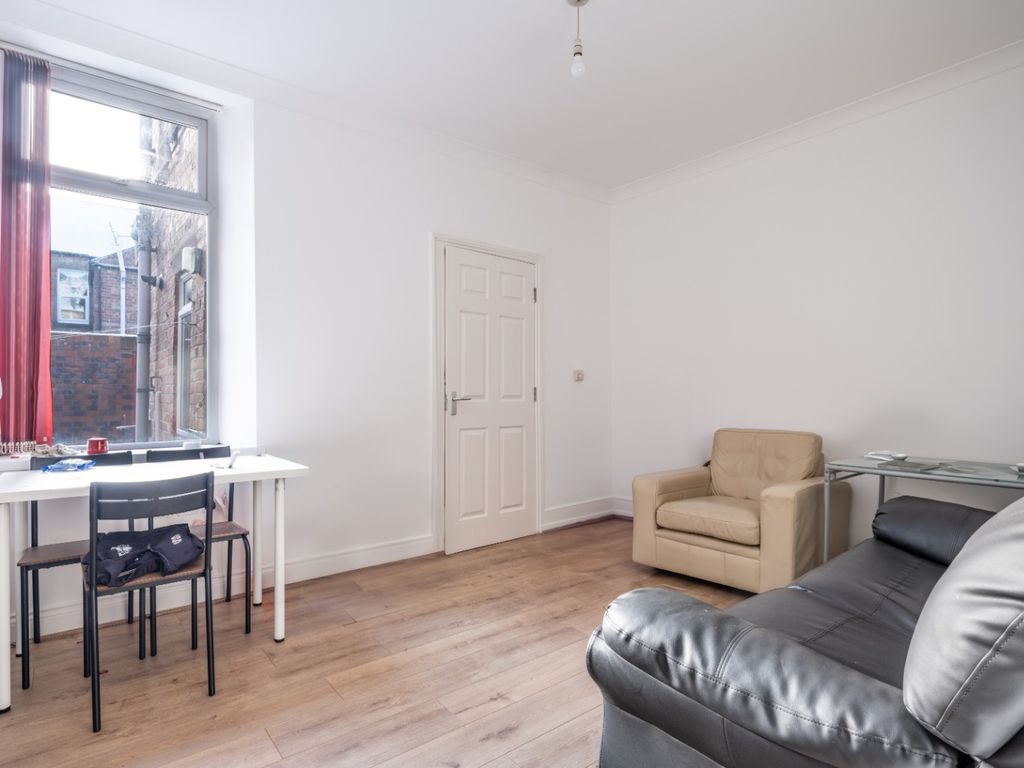 Property photo 2 of 8 2886592