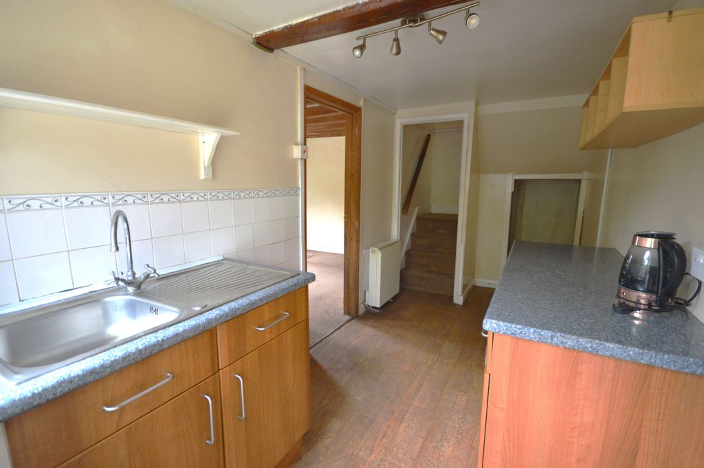 Property photo 3 of 13 Kitchen
