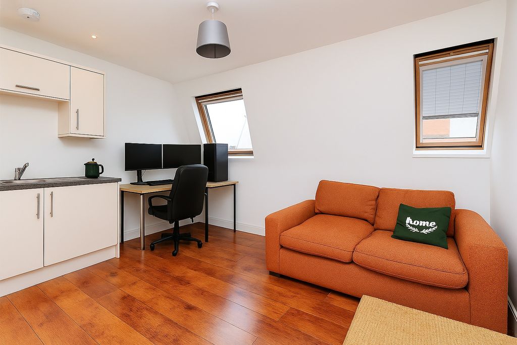 Property photo 2 of 8