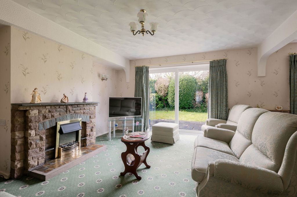 Property photo 3 of 26