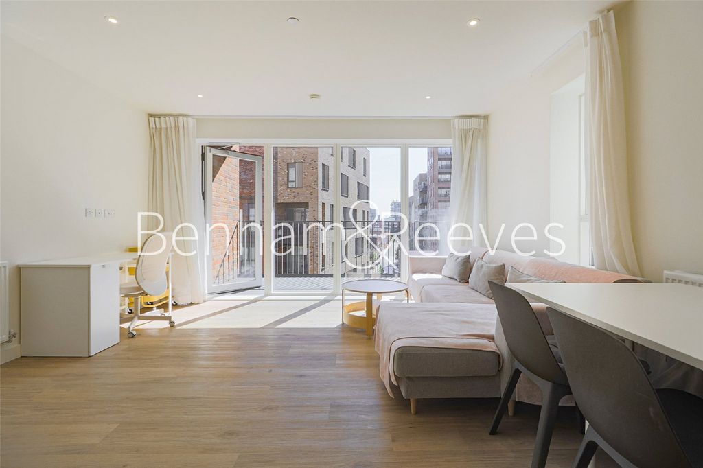 Property photo 1 of 17 Picture No. 02
