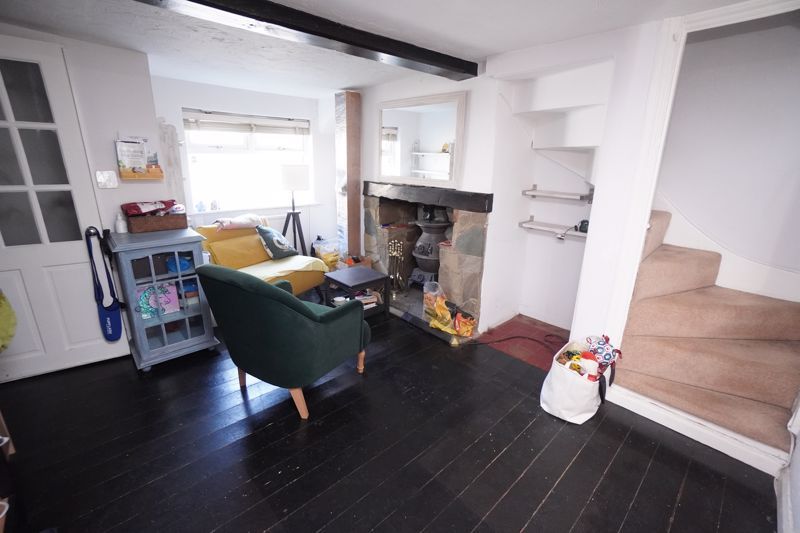 Property photo 3 of 14 Photo 6