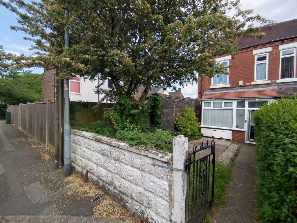 Property photo 1 of 12