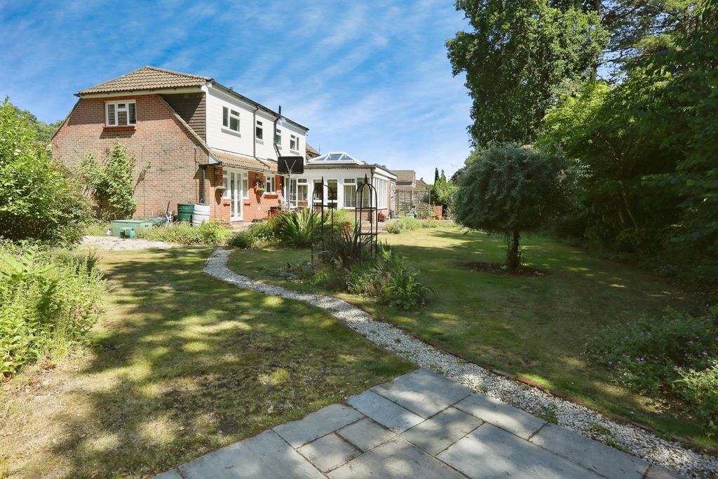 Property photo 2 of 16 Photo
