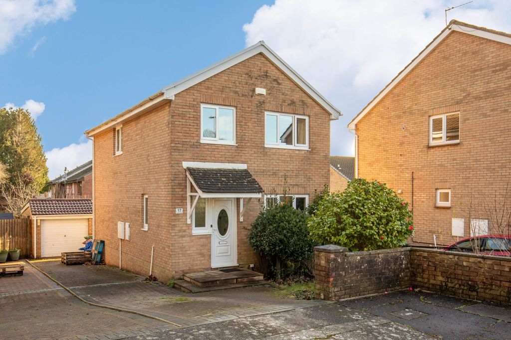 Property photo 1 of 27