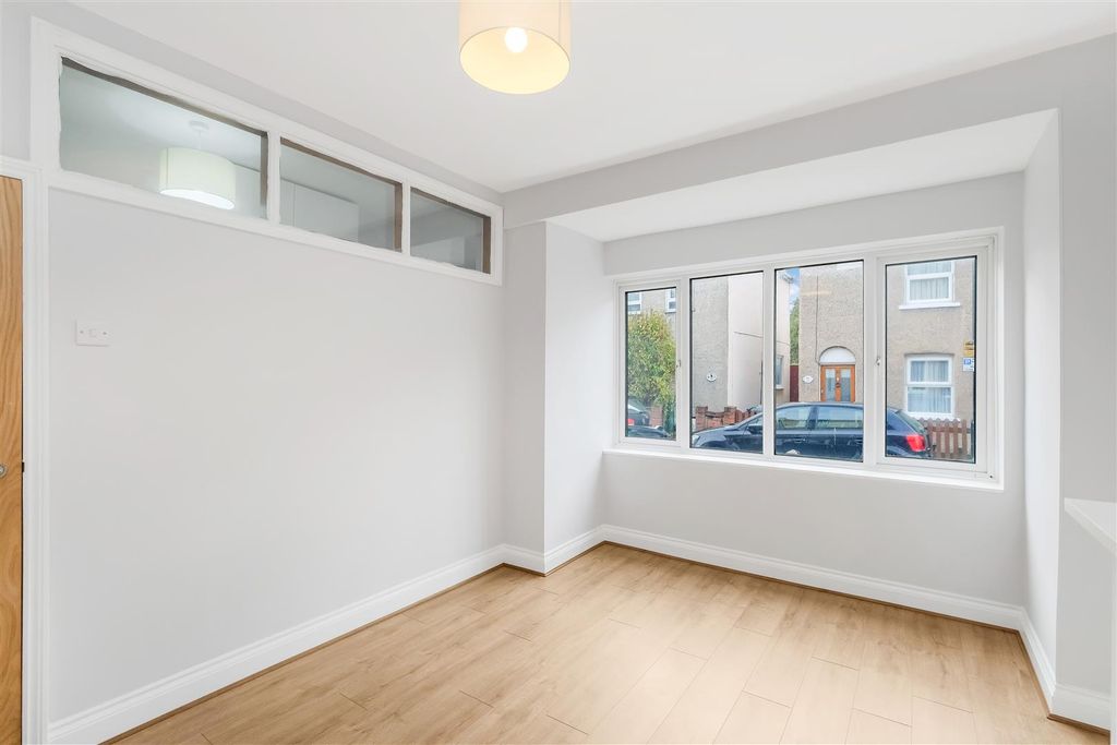 Property photo 3 of 20 Petk0291.Jpg