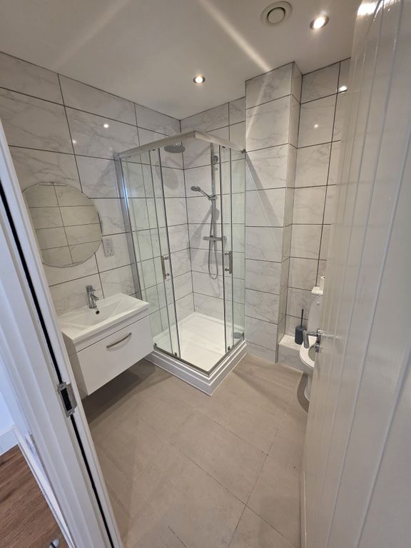 Additional image 8 of 2 bed flat to rentColwyn Bay LL29