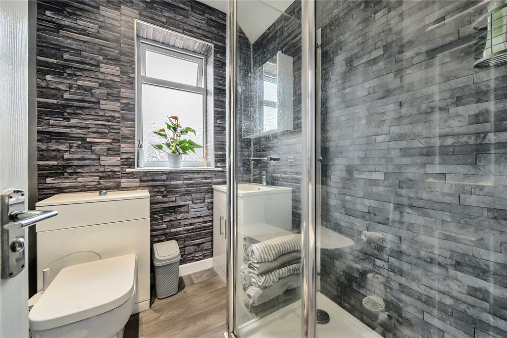 Property photo 3 of 11 Picture No. 02