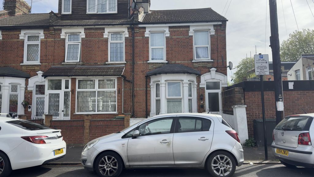 Property photo 1 of 24 Front (Exterior)