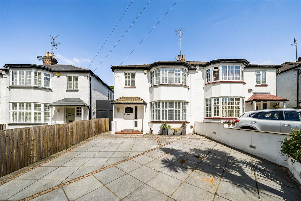 Property photo 1 of 17
