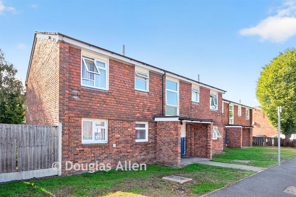 Property photo 1 of 13 External